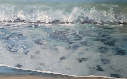 Detailaufnahme Große Welle – Brechender Wellenkamm mit weißem Gischtkranz, transparentes Welleninneres in Türkis und Smaragd, Britta Kröger | Kunst-Direkt.de
